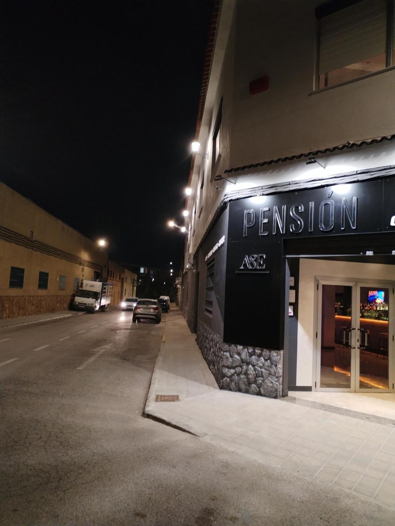 Pension A&E Manises Eksteriør billede